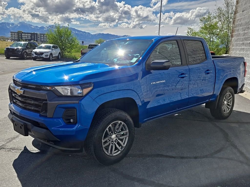 Used 2023 Chevrolet Colorado LT w/ LT Convenience Package image 8