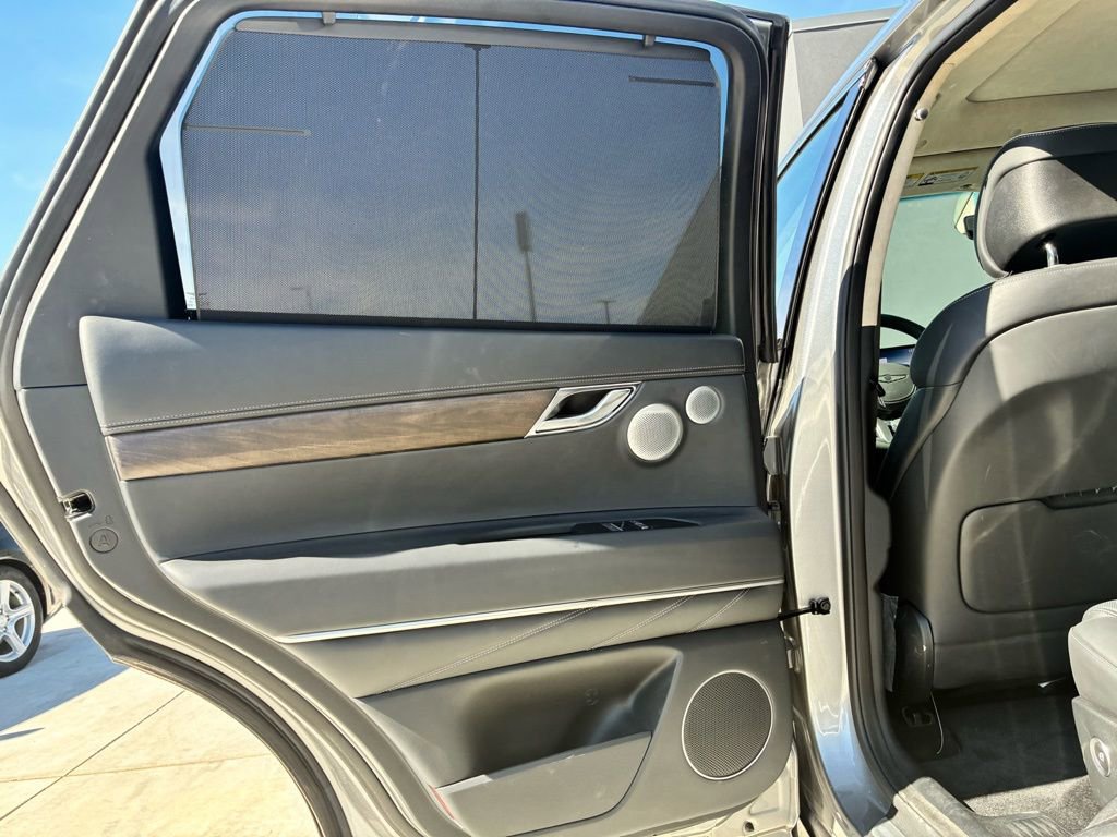 Used 2025 Genesis GV80 3.5T Prestige image 12