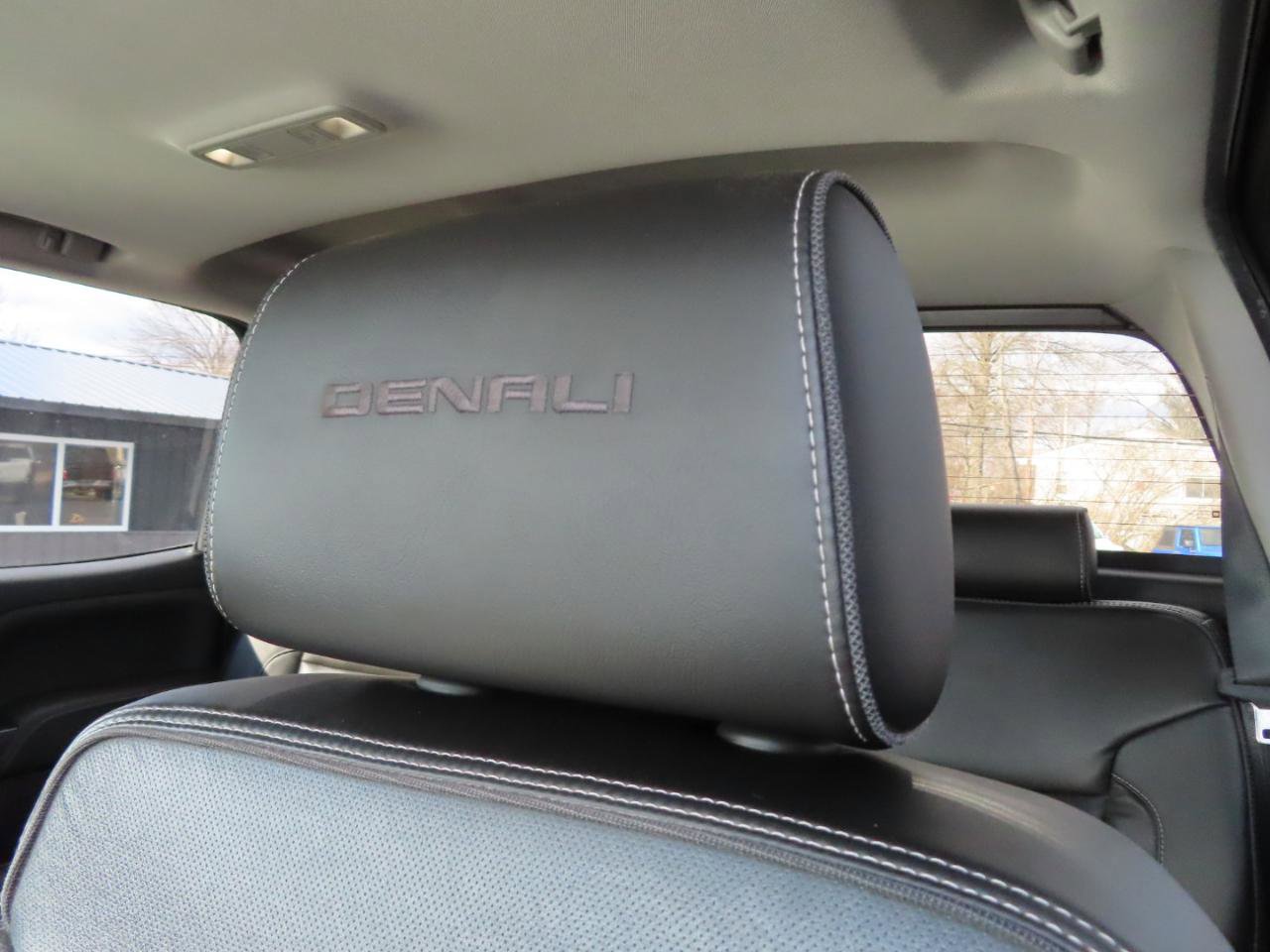 Used 2019 GMC Sierra 3500 Denali w/ Duramax Plus Package image 33