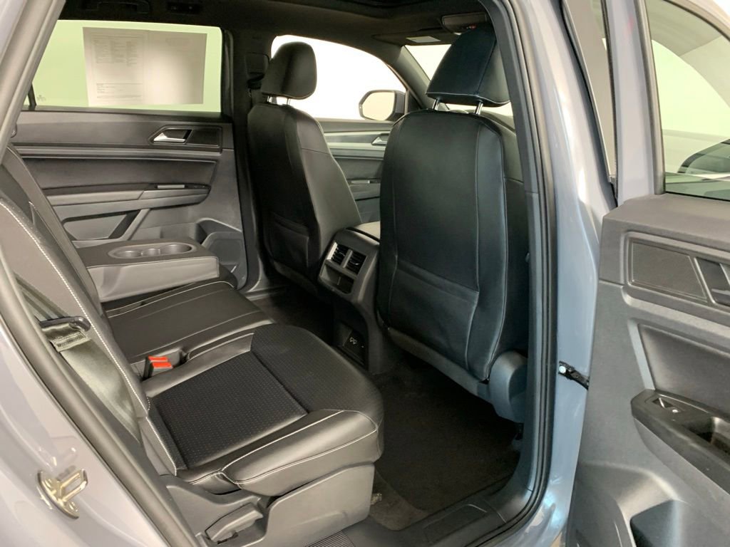 Used 2020 Volkswagen Atlas Cross Sport SE AWD/4WD image 35