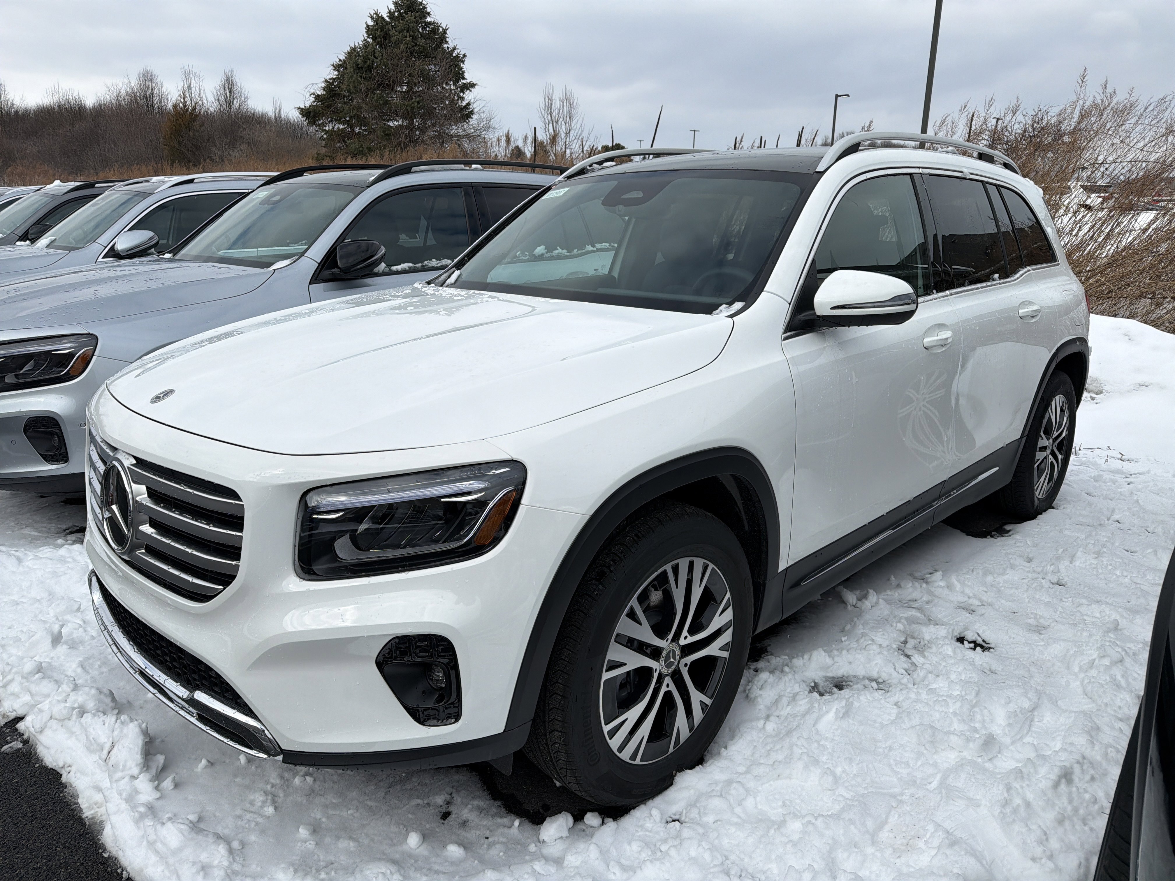 New 2026 Mercedes-Benz GLB 250 4MATIC image 4