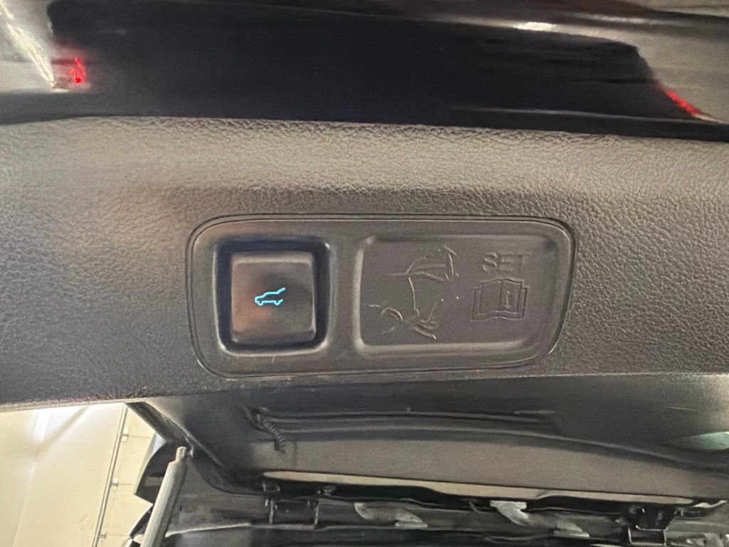 Used 2021 Ford Expedition XLT AWD/4WD image 41