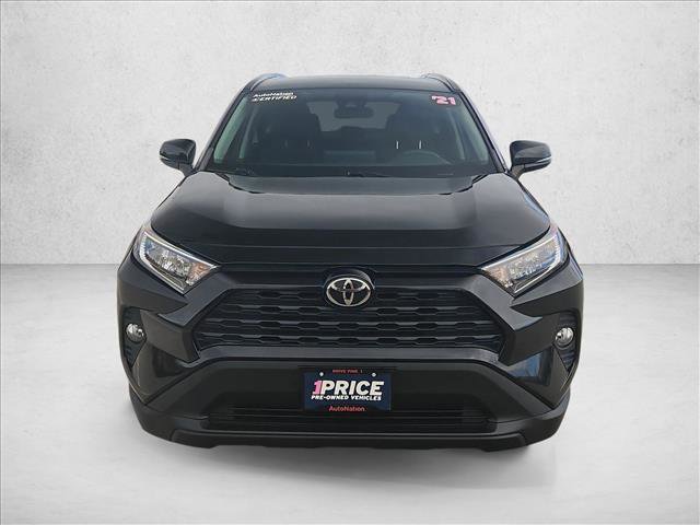 Used 2021 Toyota RAV4 XLE image 2
