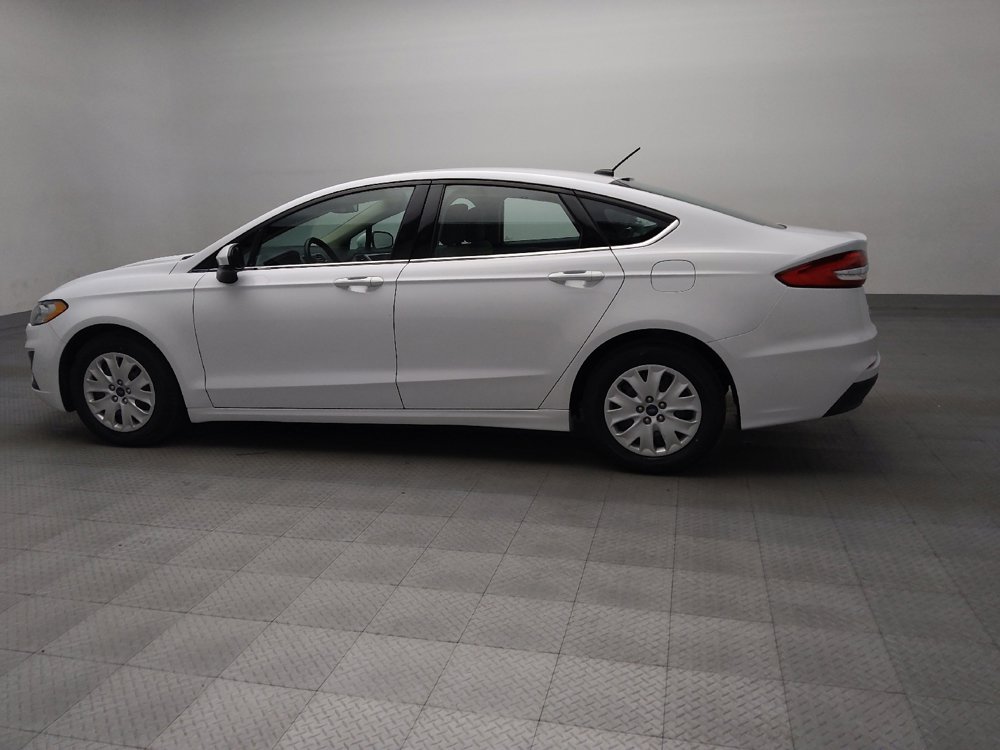 Used 2019 Ford Fusion S image 3