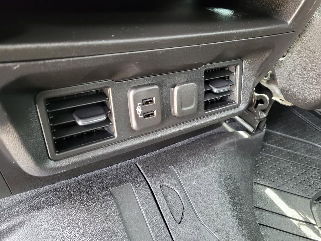 Used 2021 Chevrolet Silverado 1500 LT w/ Texas Edition Plus image 13