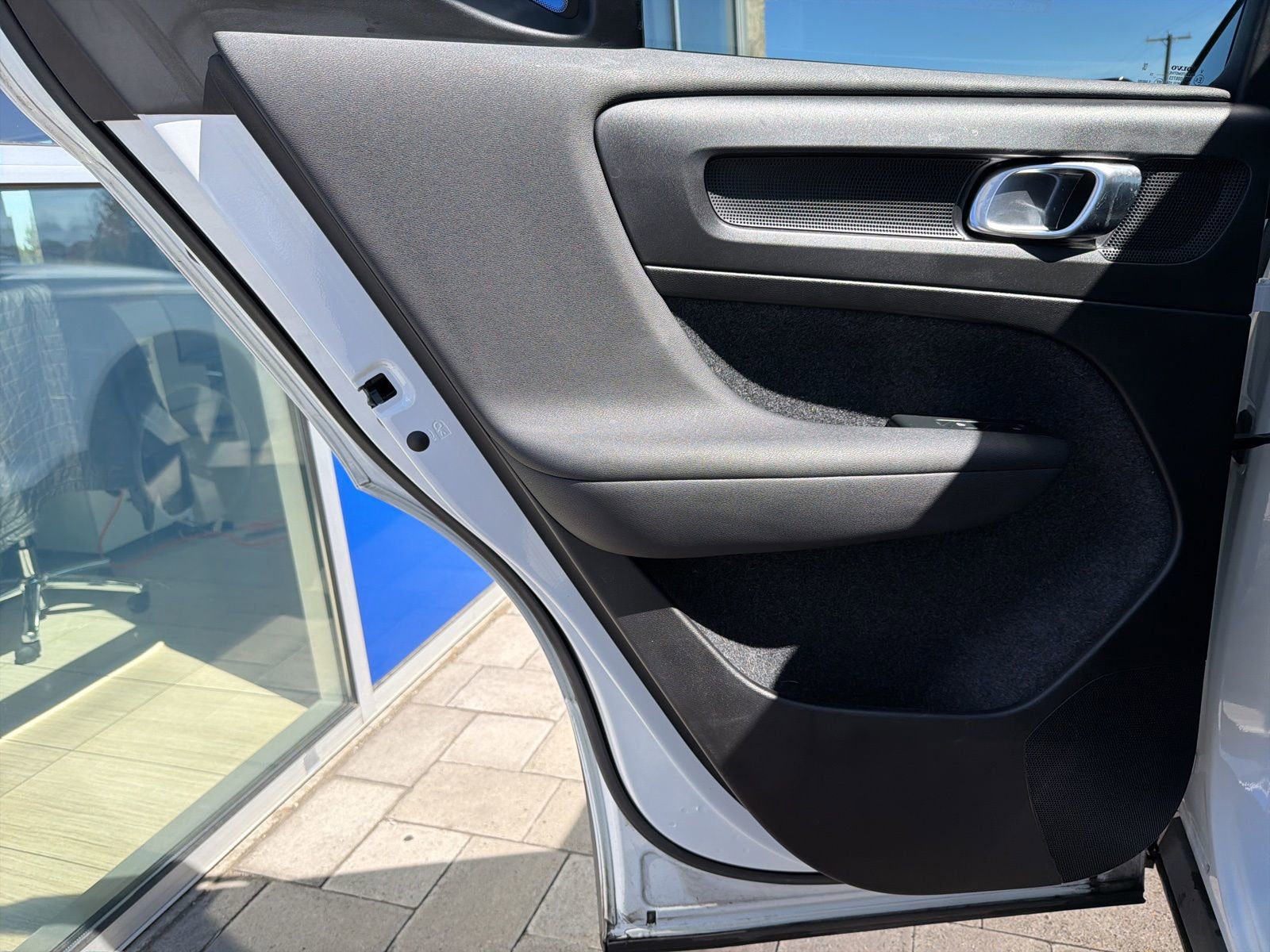 Used 2023 Volvo XC40 Recharge Ultimate w/ Protection Package Premier AWD/4WD image 21