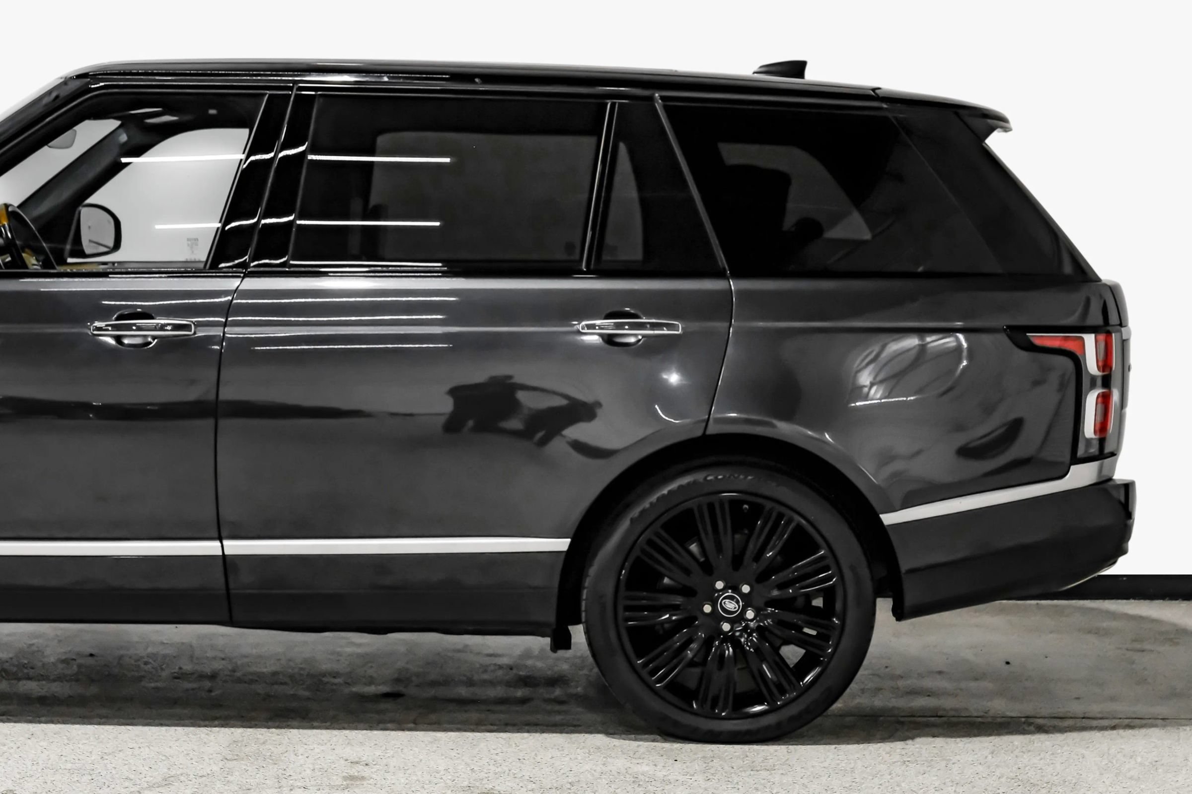 Used 2019 Land Rover Range Rover Long Wheelbase Autobiography AWD/4WD image 11