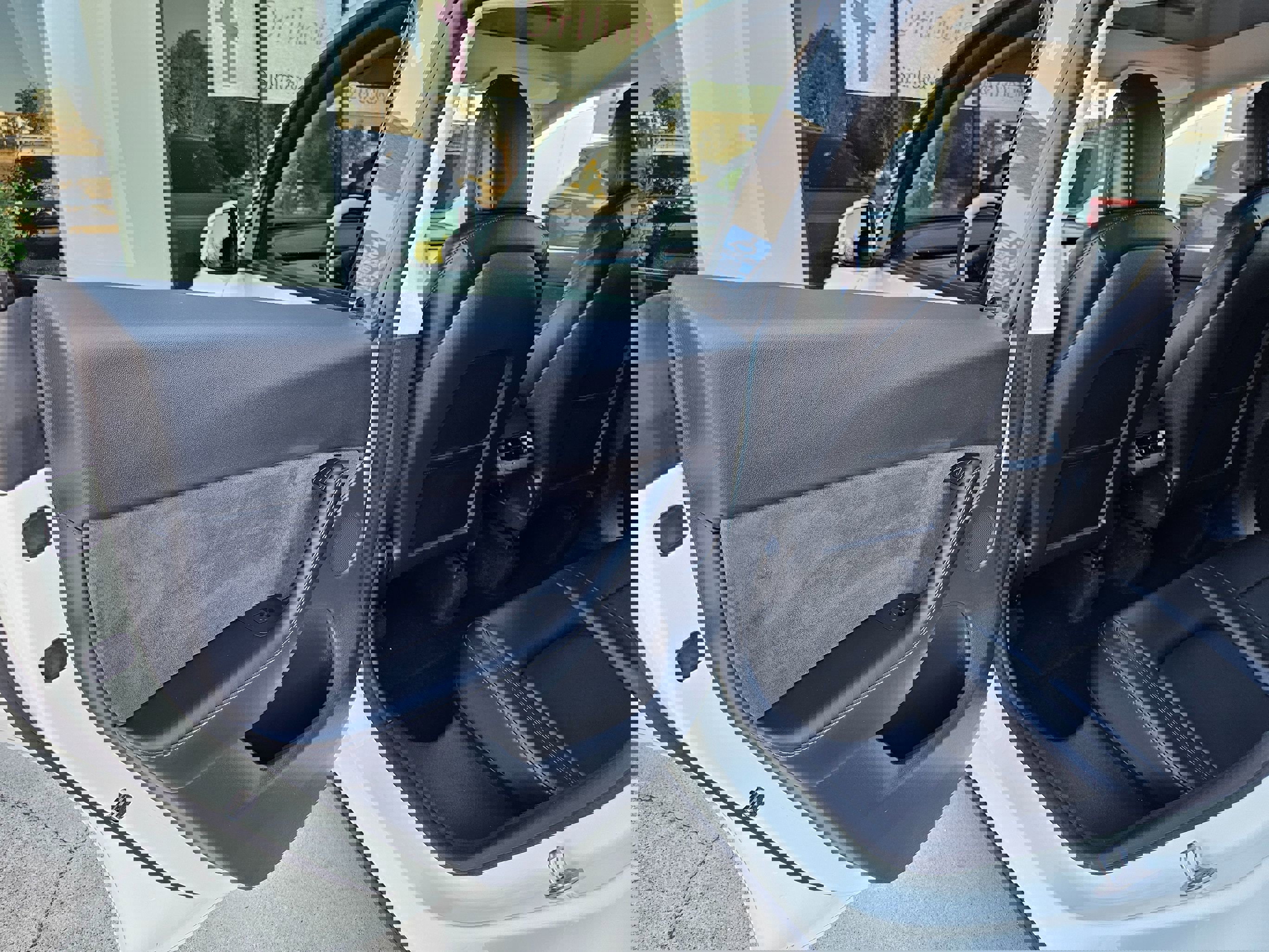 Used 2022 Tesla Model Y Long Range image 20