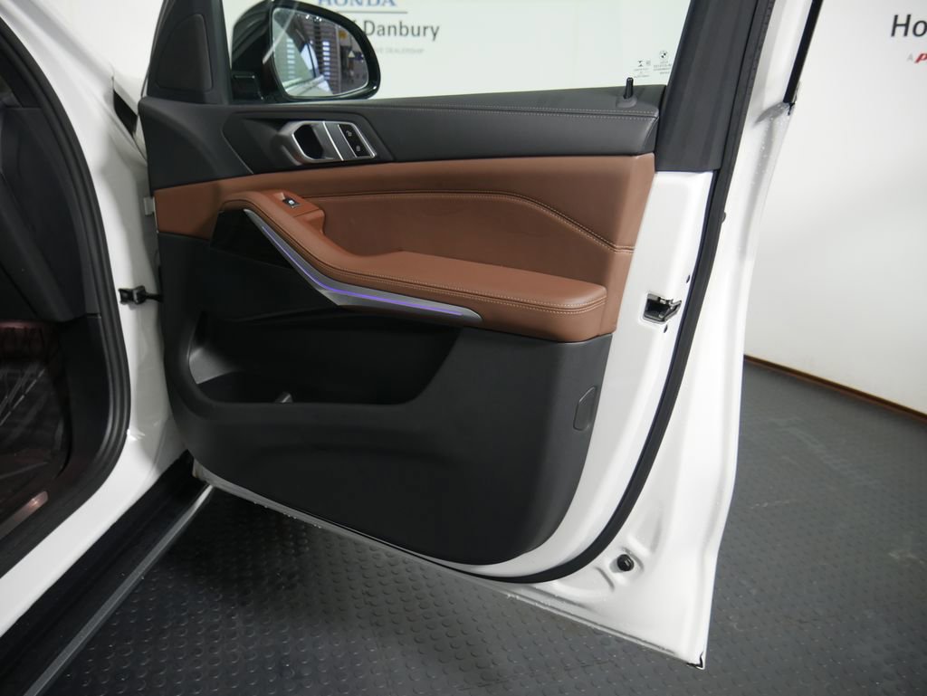 Used 2020 BMW X5 xDrive40i w/ Premium Package image 5