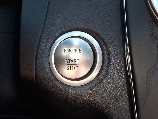 Used 2015 Mercedes-Benz C 300 4MATIC Sedan image 23