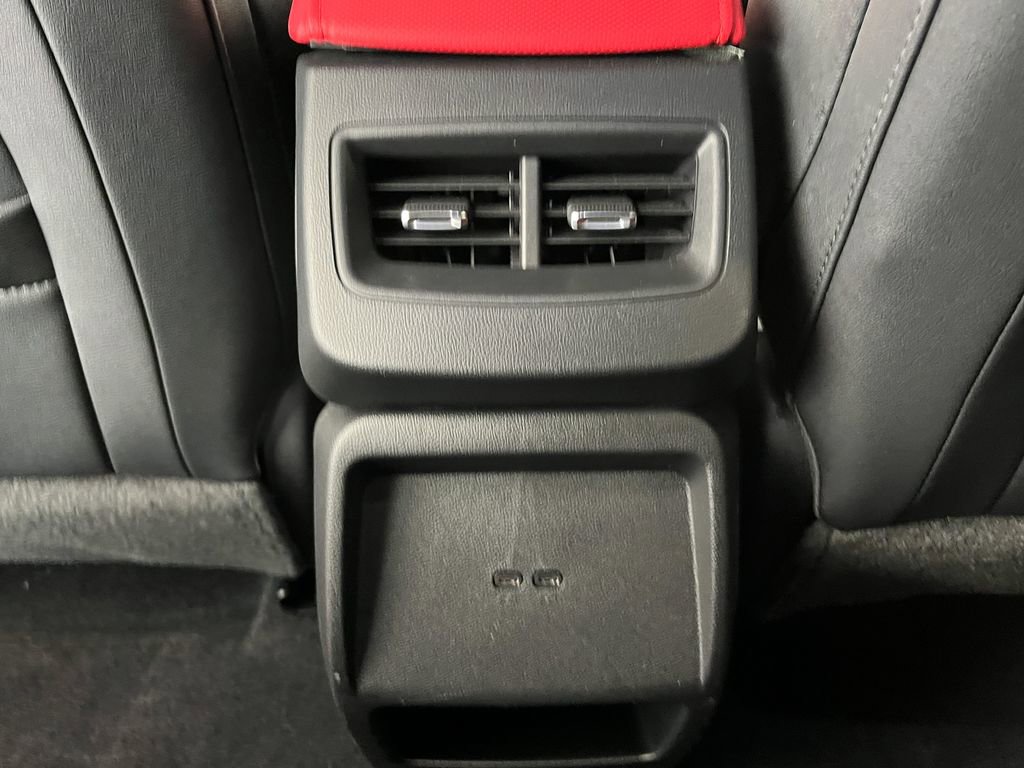 Certified 2024 Chevrolet Equinox EV RS image 32