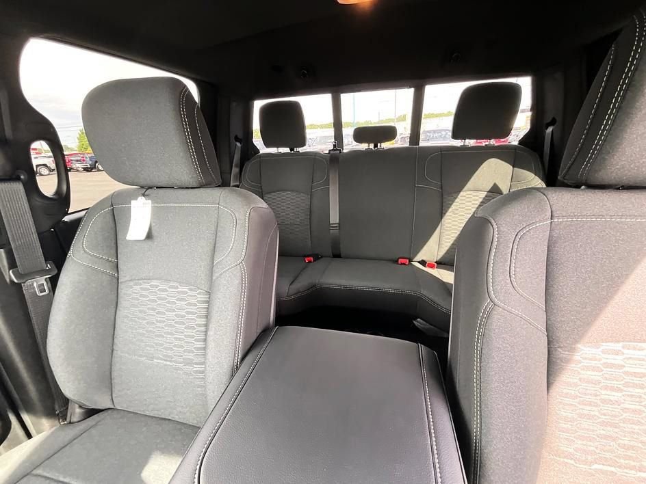New 2026 RAM 2500 Warlock AWD/4WD image 37