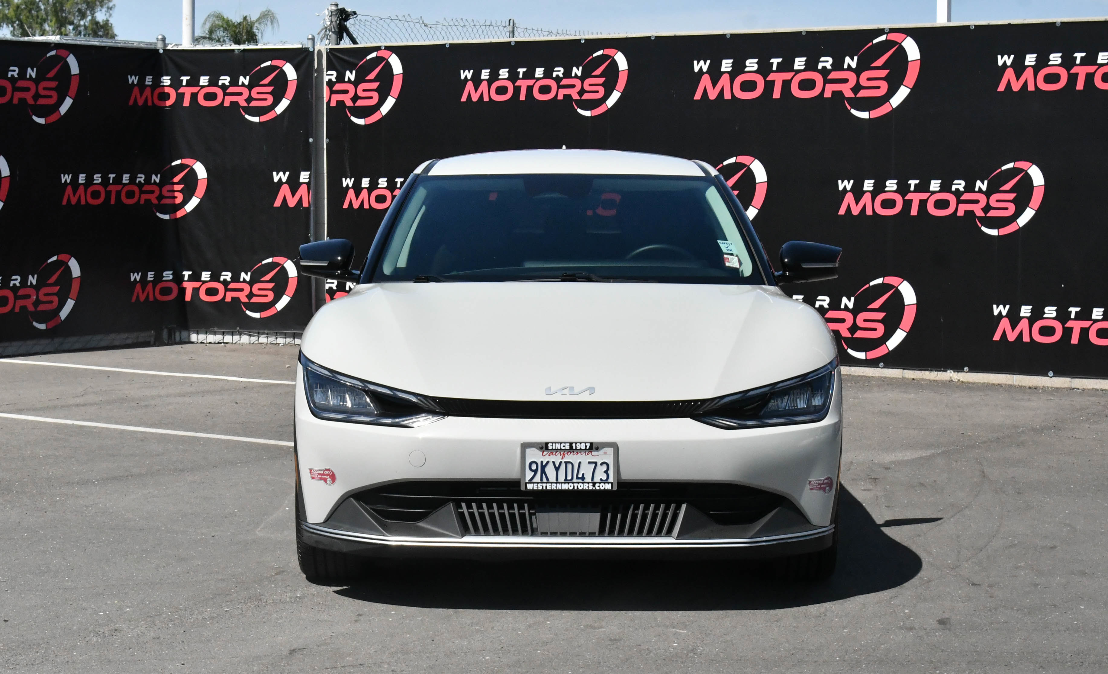 Used 2024 Kia EV6 Light RWD image 2