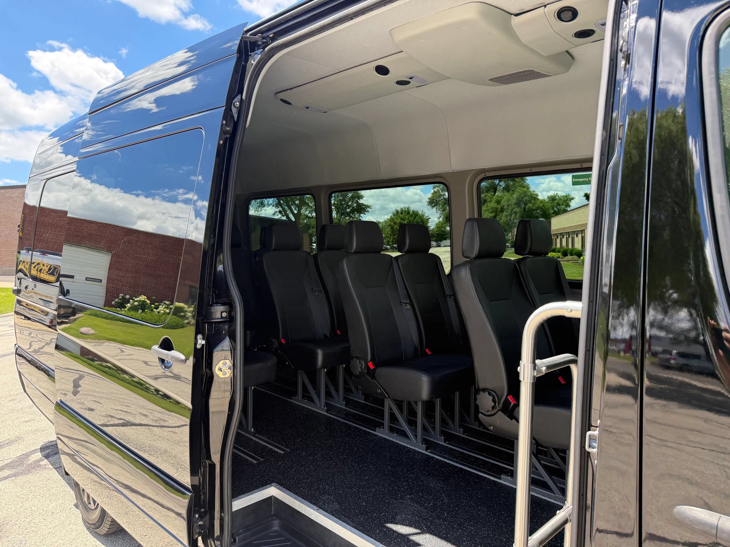 Used 2017 Mercedes-Benz Sprinter 3500 image 15