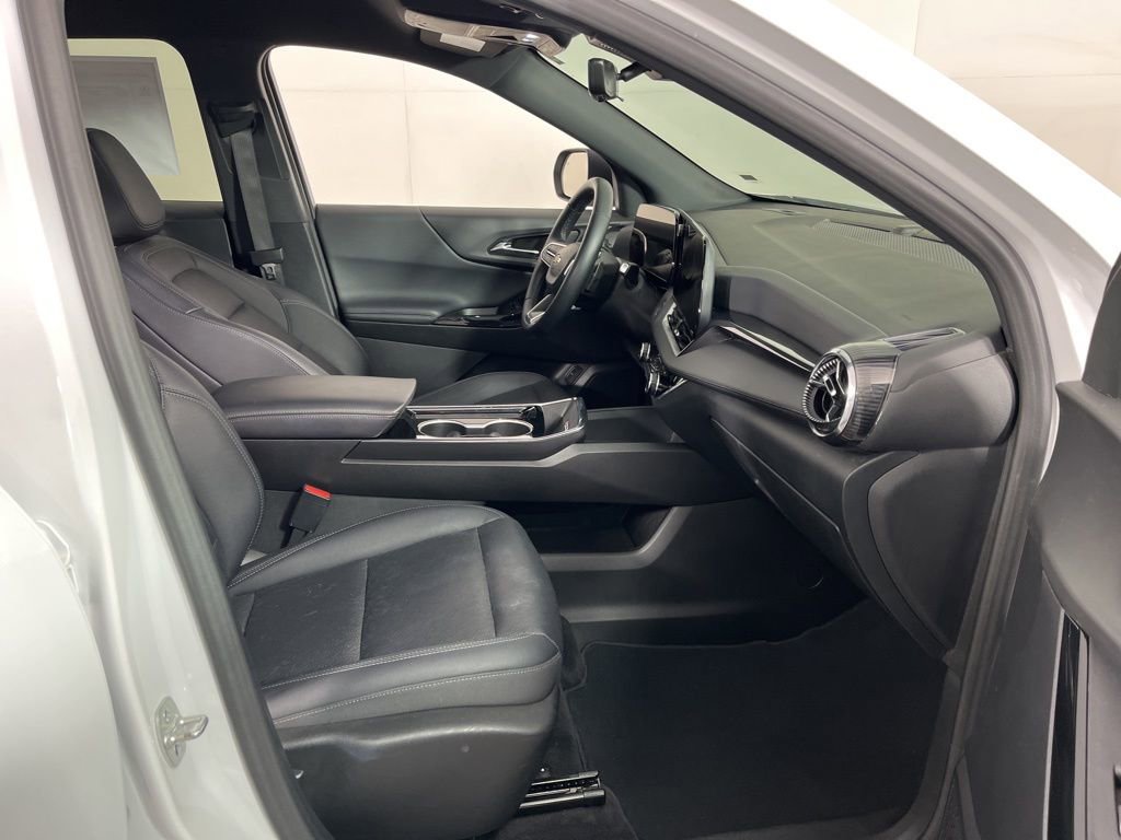 Certified 2025 Chevrolet Equinox LT w/ Convenience Package II image 5