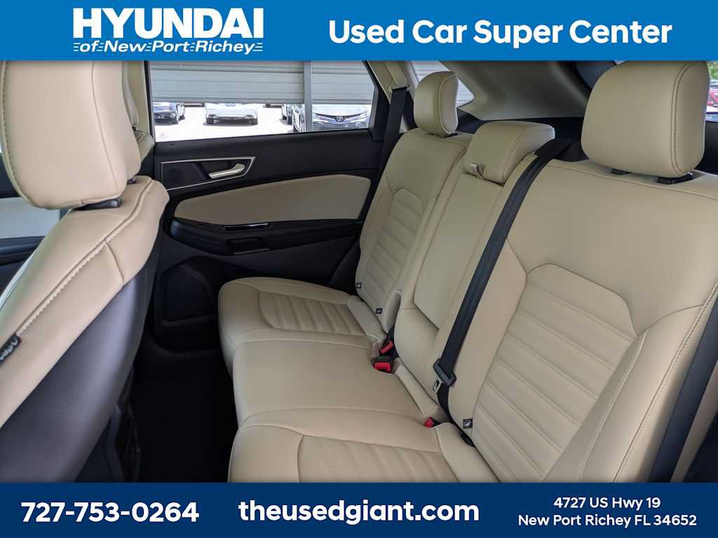 Used 2020 Ford Edge SEL FWD image 15