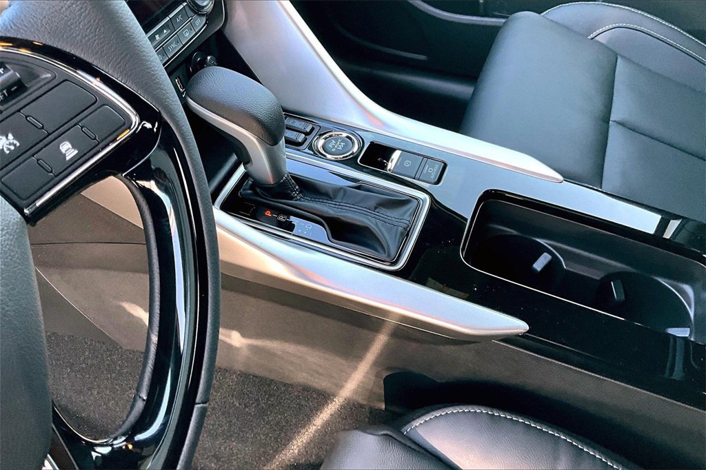 New 2025 Mitsubishi Eclipse Cross AWD image 8