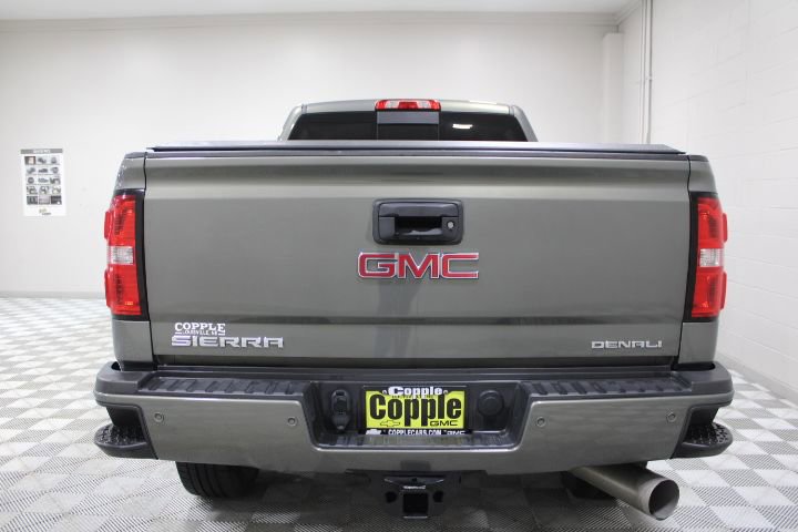 Used 2017 GMC Sierra 2500 Denali w/ Duramax Plus Package AWD/4WD image 10