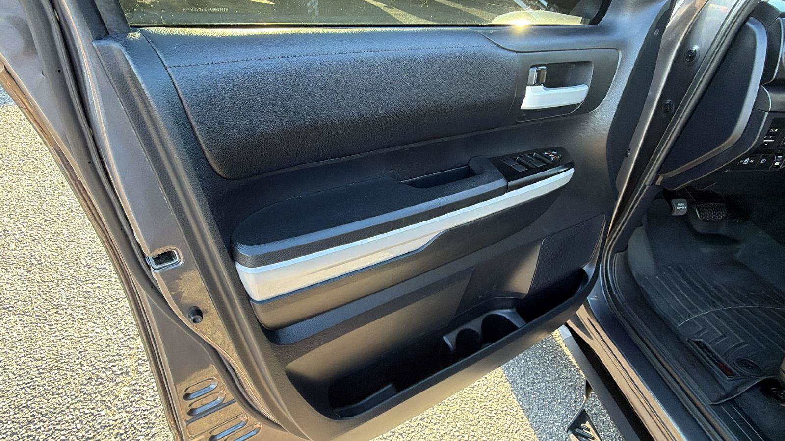 Used 2018 Toyota Tundra SR5 w/ TRD Sport Package image 11