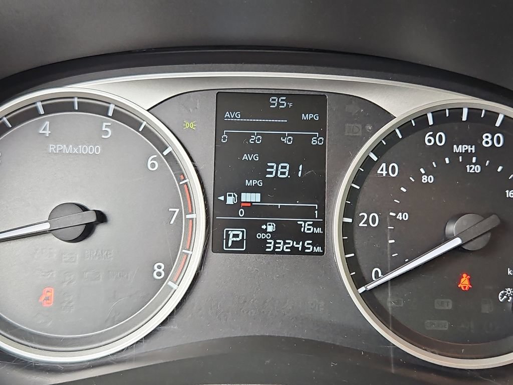 Used 2025 Nissan Versa S FWD image 13