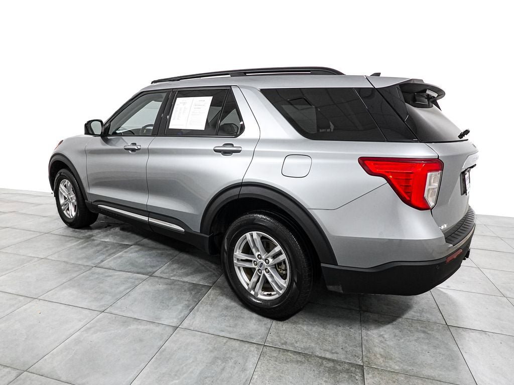 Used 2023 Ford Explorer XLT w/ Class IV Trailer Tow Package AWD/4WD image 4