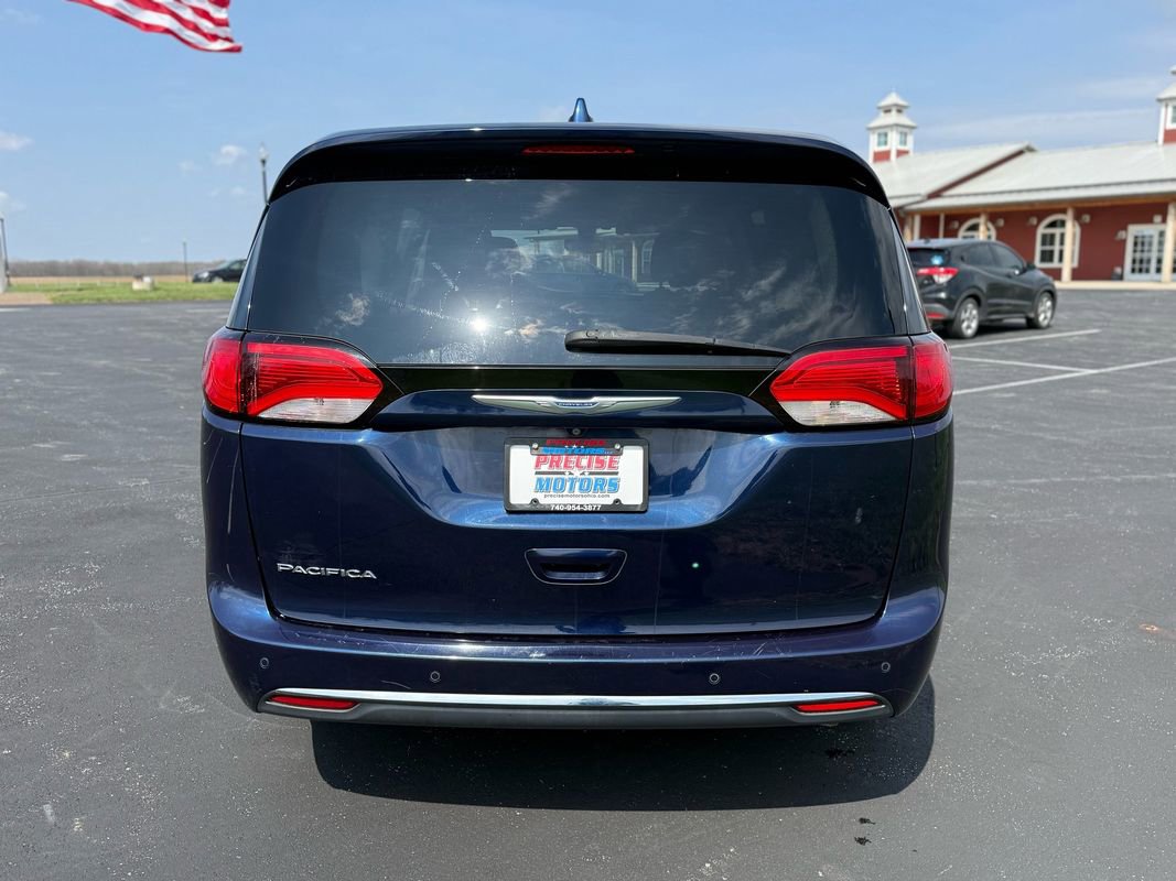 Used 2018 Chrysler Pacifica Touring Plus w/ Tire & Wheel Group image 6
