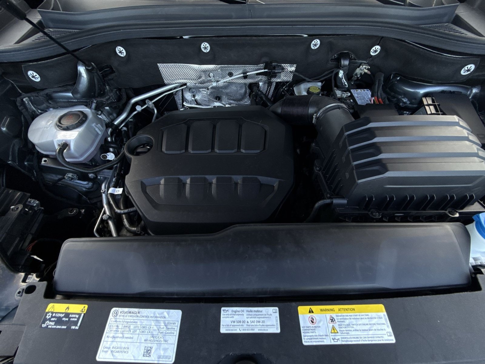 Used 2024 Volkswagen Atlas SE AWD/4WD image 28