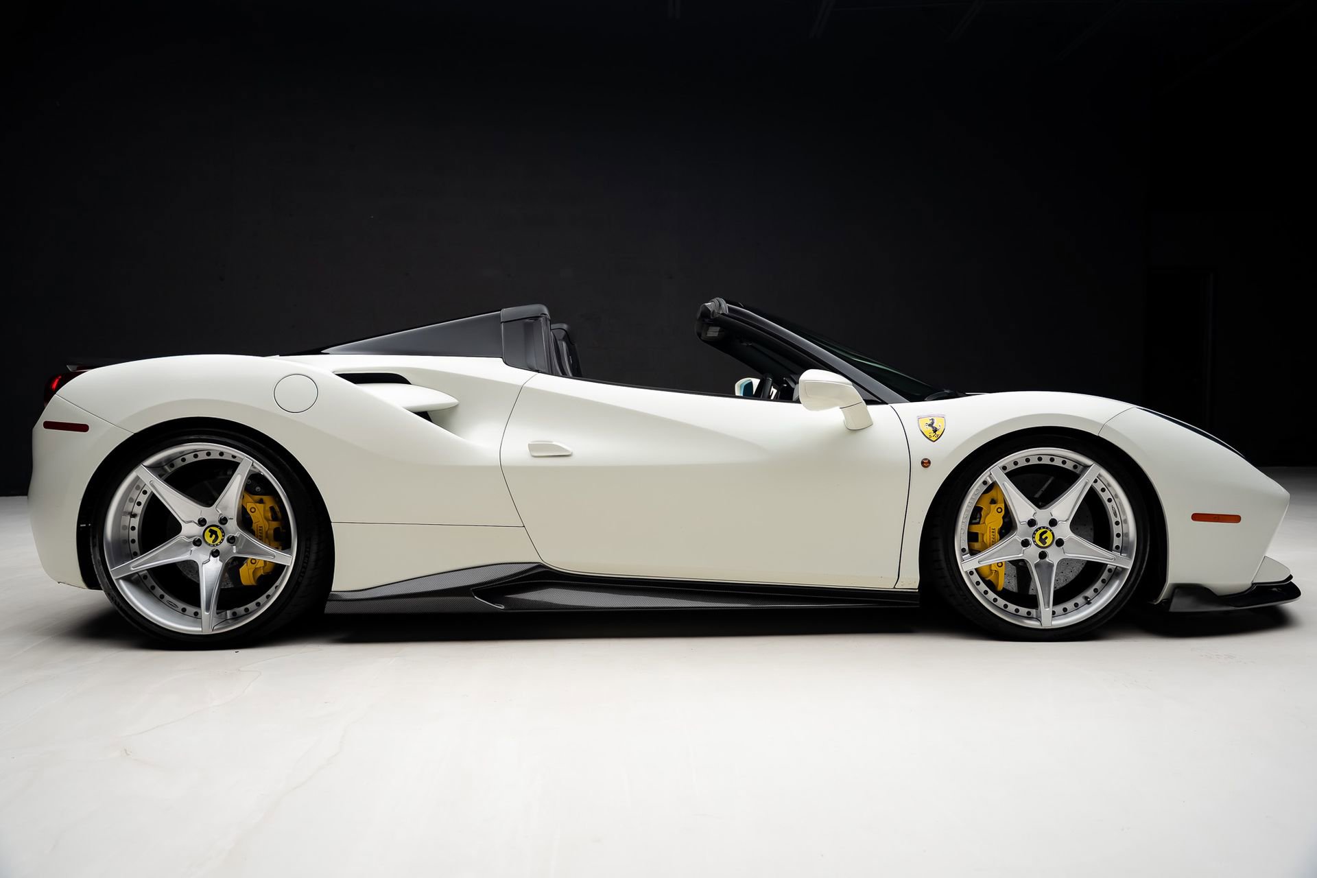 Used 2016 Ferrari 488 Spider RWD image 40