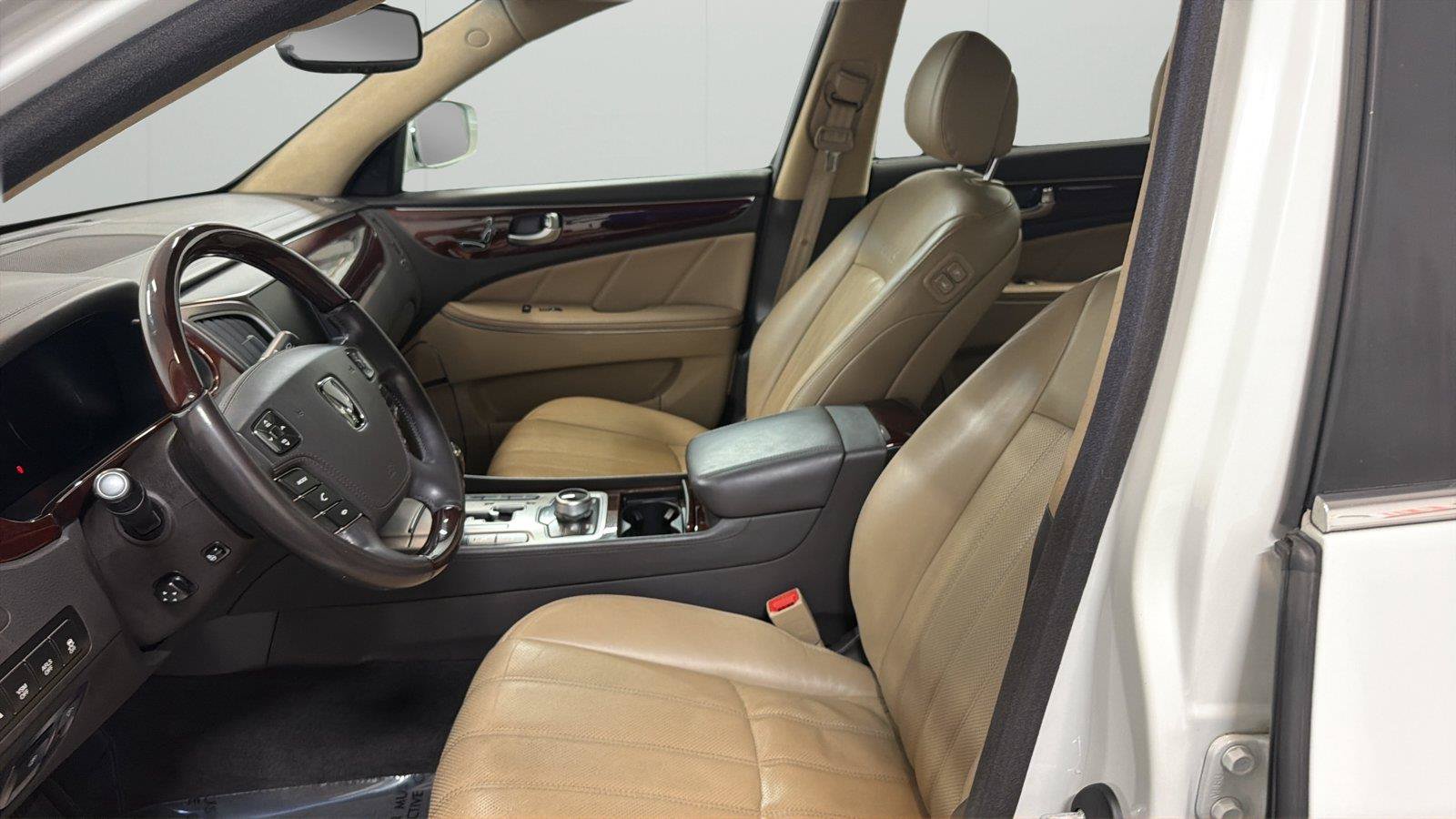 Used 2011 Hyundai Equus Ultimate RWD image 10