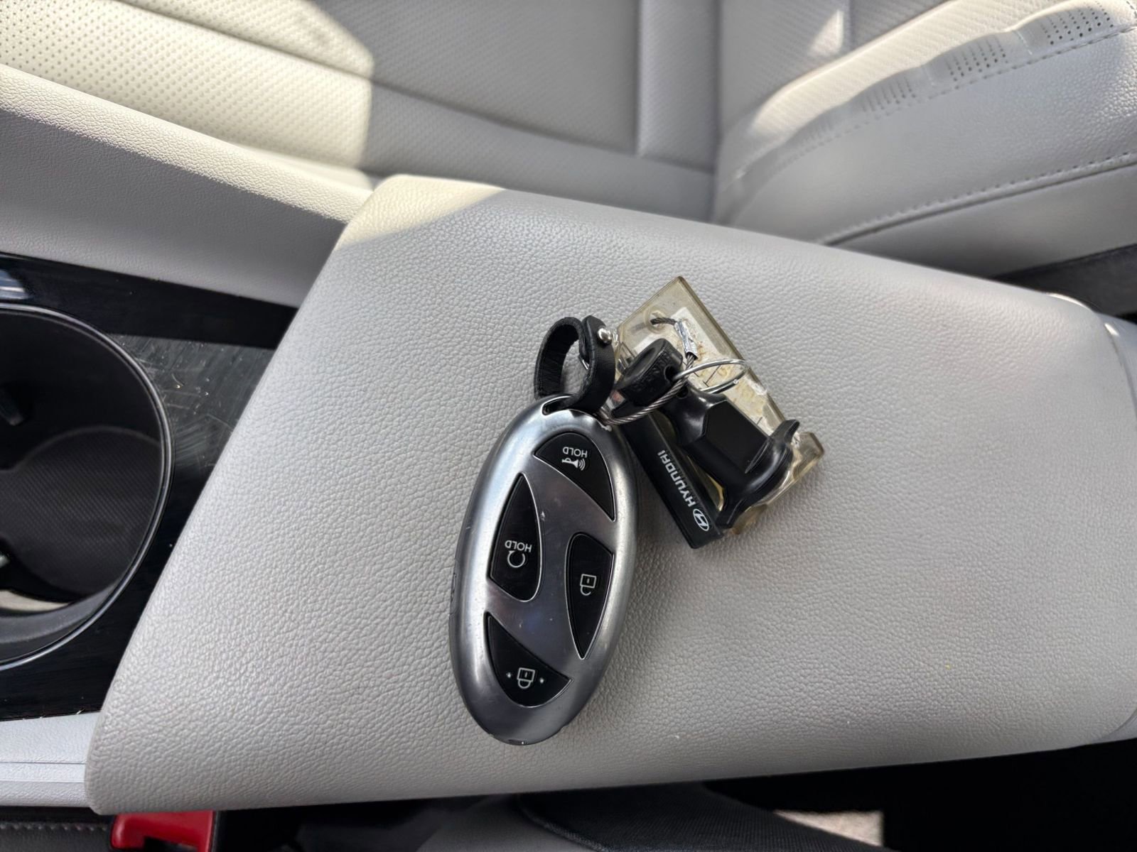 Used 2025 Hyundai Elantra Limited image 23