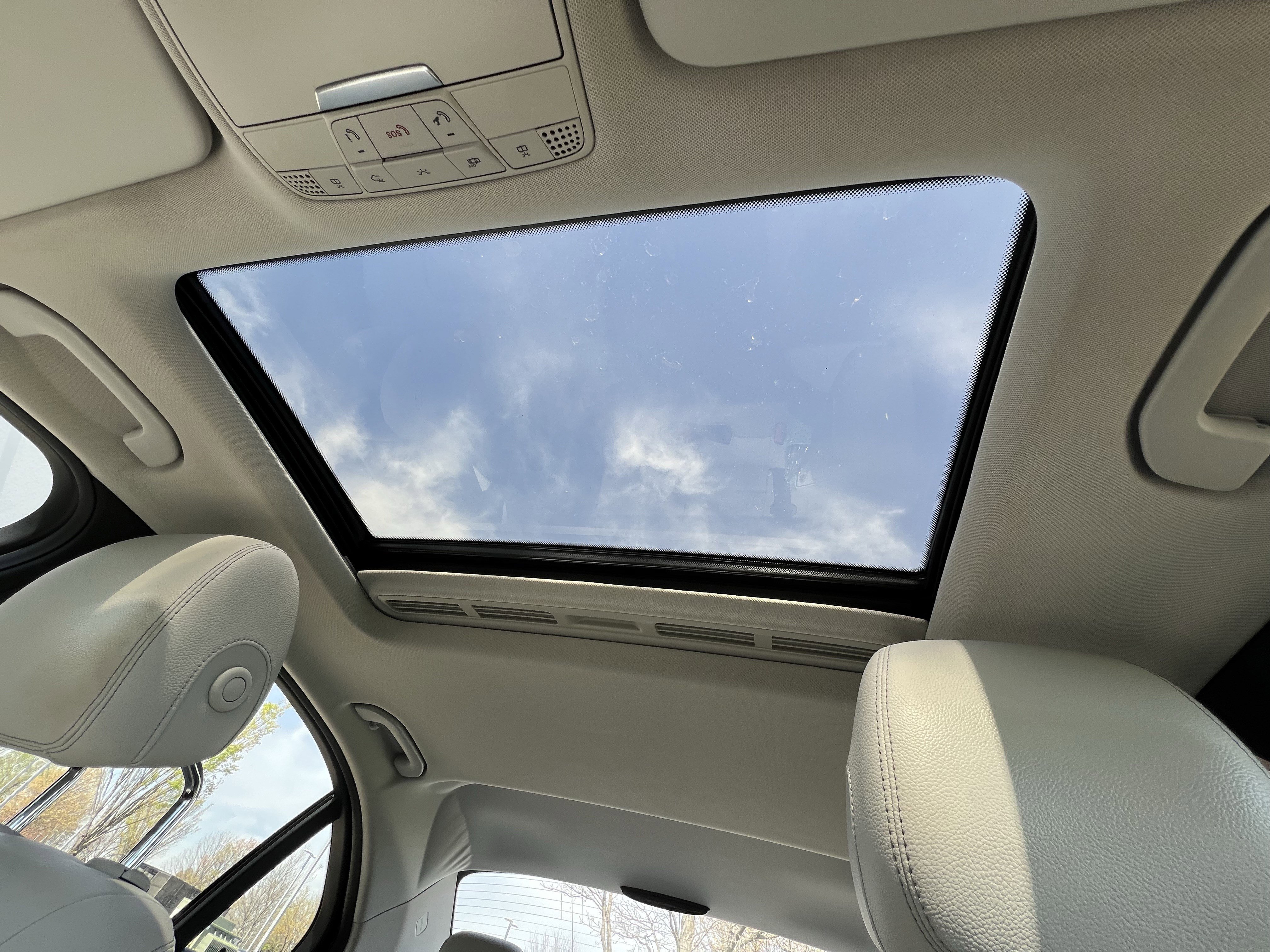 Certified 2018 Mercedes-Benz C 300 4MATIC Sedan image 28