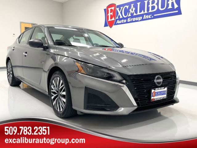 Used 2025 Nissan Altima 2.5 SV FWD image 1