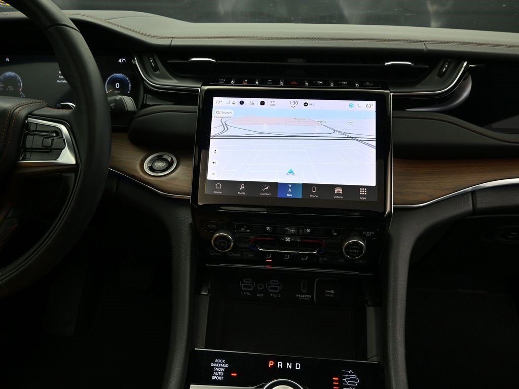 Used 2023 Jeep Grand Cherokee L Summit w/ Advanced Protech Group IV image 31