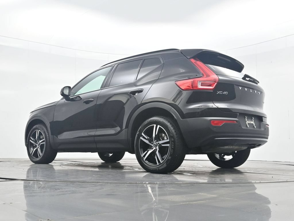 Used 2024 Volvo XC40 B5 Core AWD/4WD image 36
