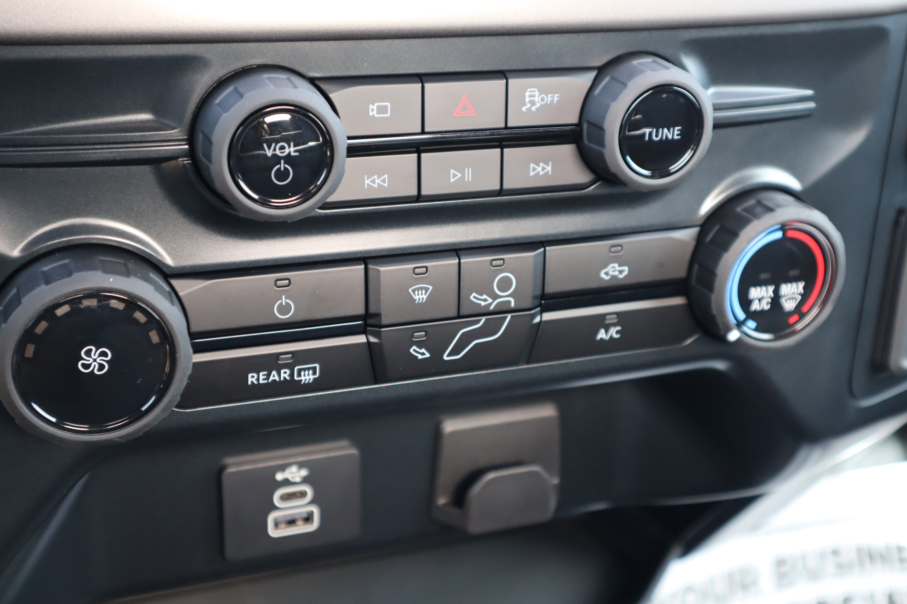 New 2025 Ford F150 XL w/ Equipment Group 103A High image 86