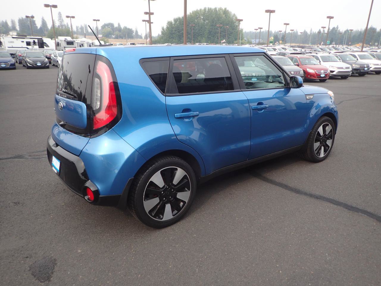 Used 2016 Kia Soul + FWD image 5