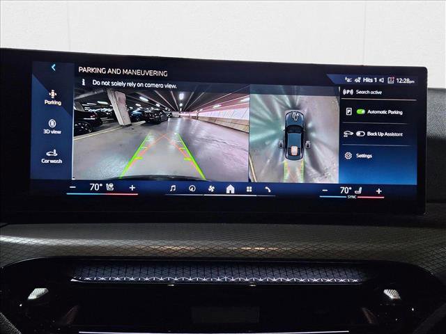 Used 2025 BMW 430i Coupe w/ M Sport Package image 13