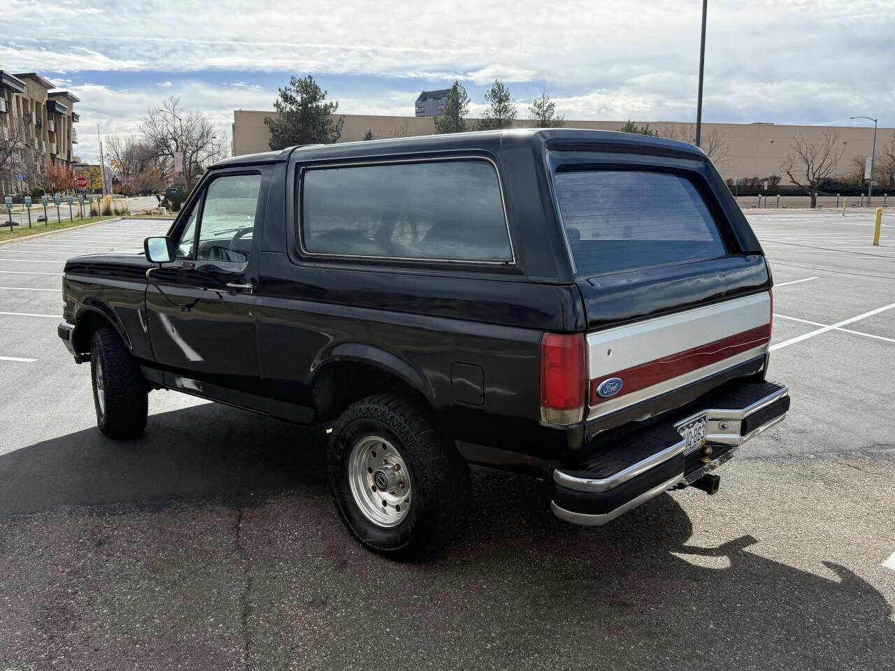 Used 1990 Ford Bronco image 9