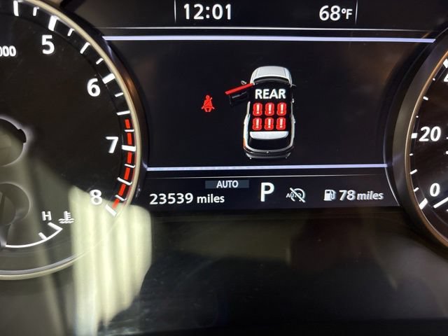 Used 2023 Nissan Pathfinder SL AWD/4WD image 23
