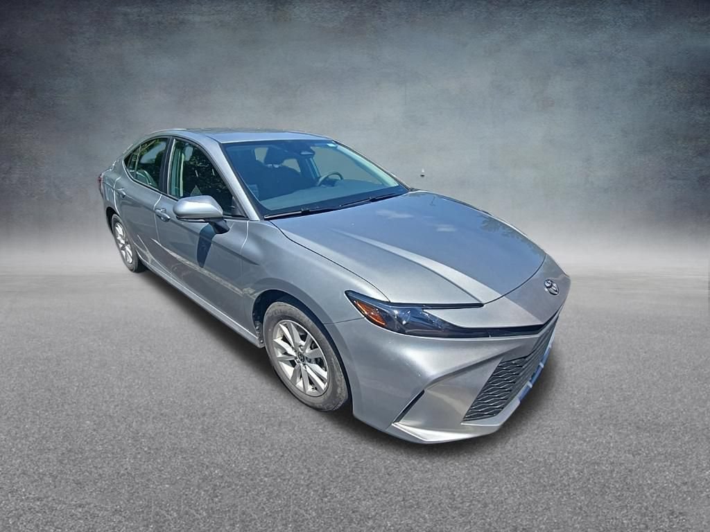 Used 2025 Toyota Camry LE FWD image 8