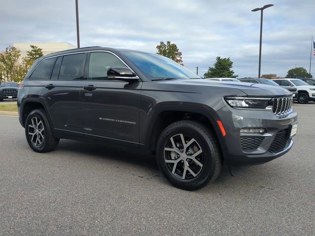 New 2025 Jeep Grand Cherokee Limited w/ Trailer Tow Package image 2