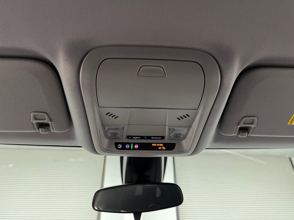 Used 2025 Chevrolet Blazer LT image 58