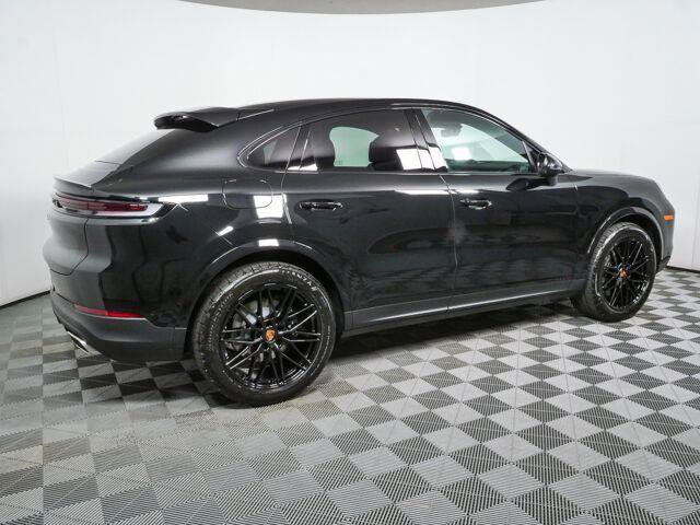 New 2026 Porsche Cayenne Coupe AWD/4WD image 29