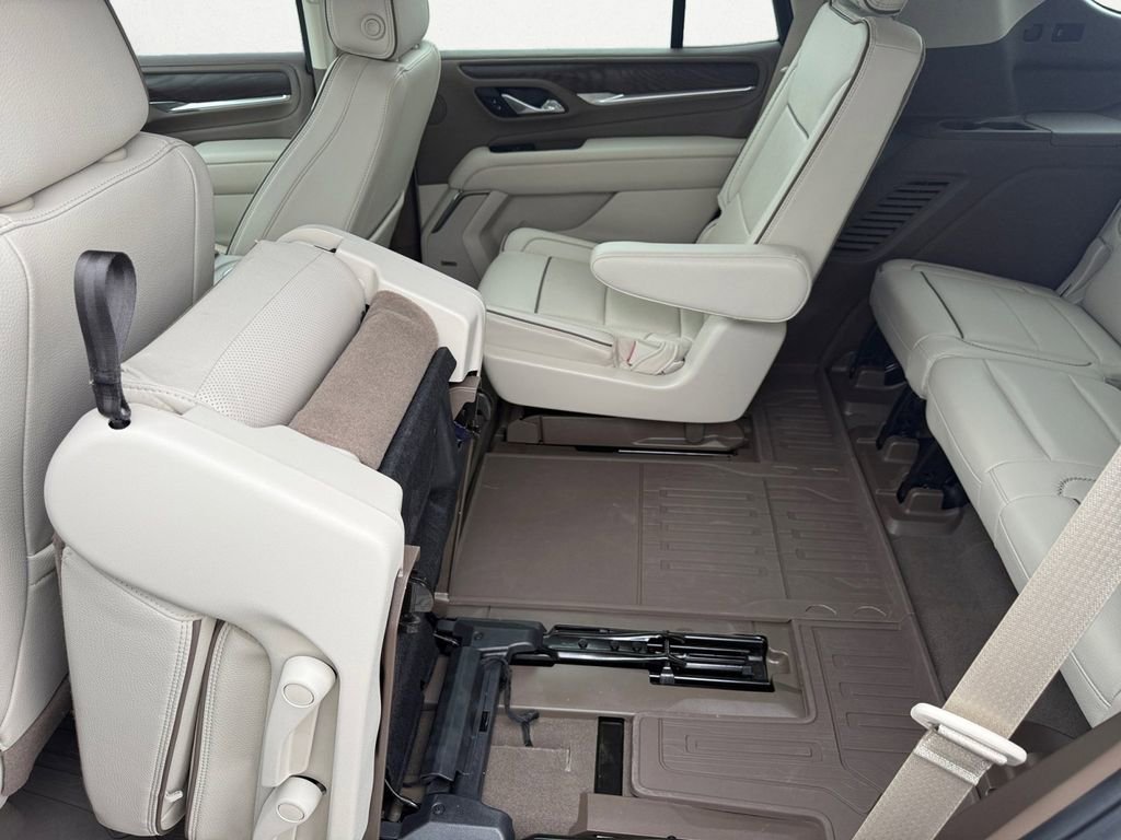 Used 2023 GMC Yukon Denali w/ Max Trailering Package image 18