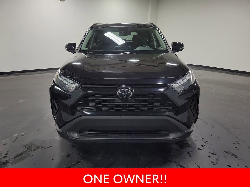 Used 2022 Toyota RAV4 XLE image 3