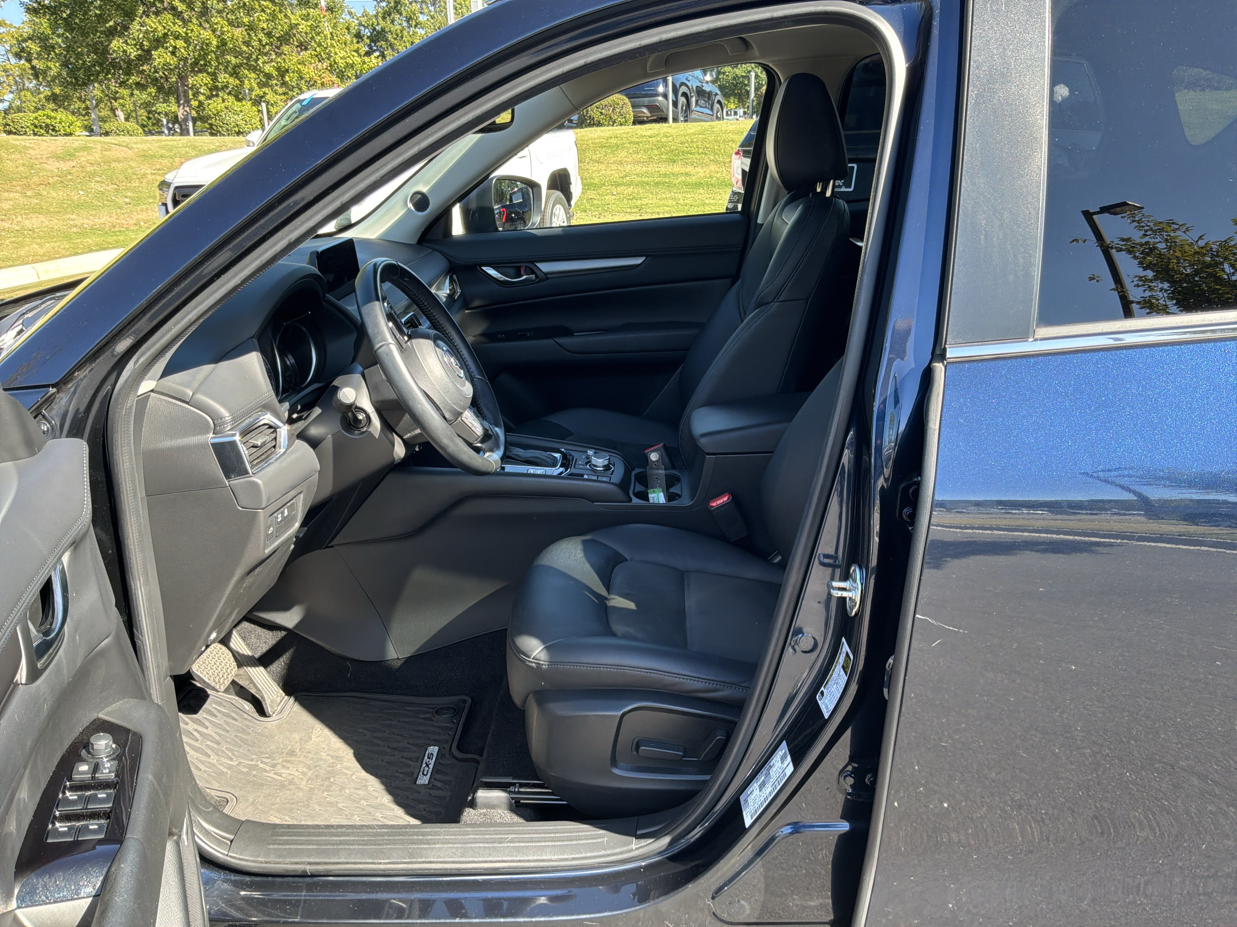 Used 2020 MAZDA CX-5 Touring FWD image 16