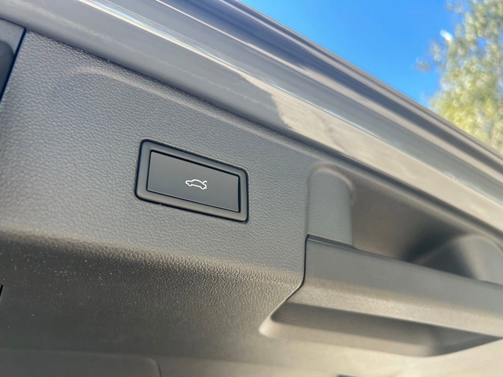 New 2026 Volkswagen Atlas SEL Premium R-Line image 47