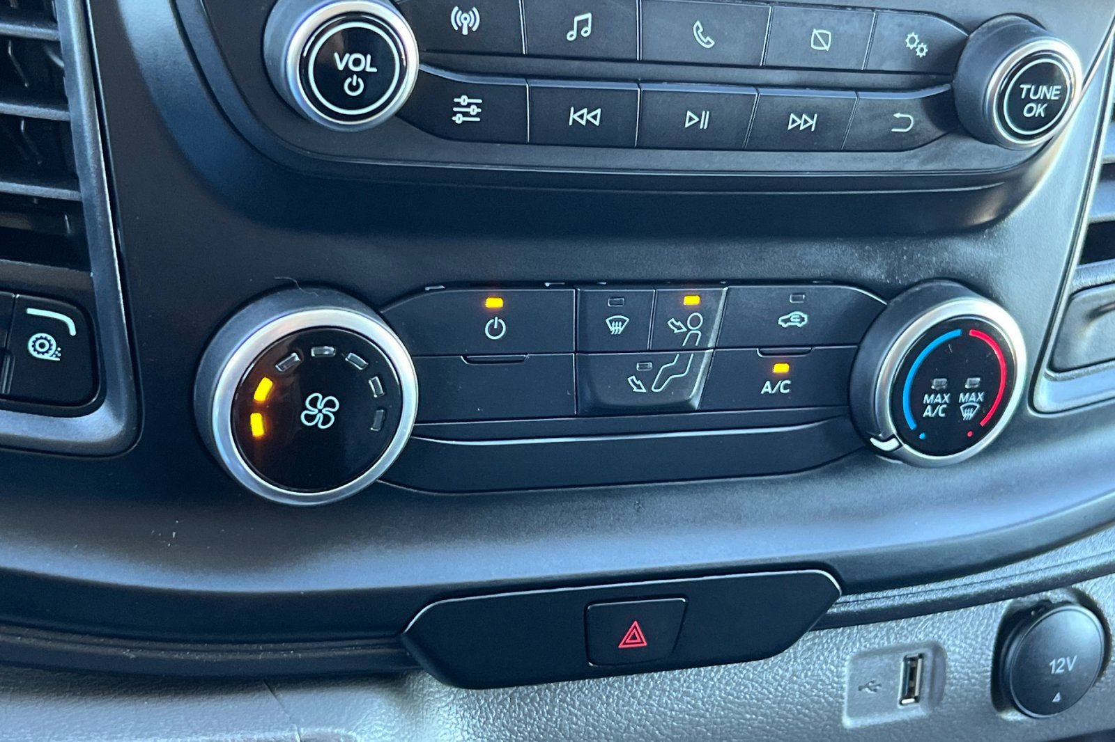 Certified 2023 Ford Transit 250 Medium Roof AWD w/ Load Area Protection Package image 20