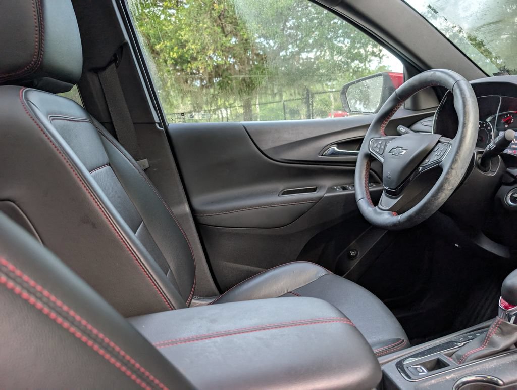 Used 2023 Chevrolet Equinox RS w/ RS Leather Package FWD image 13