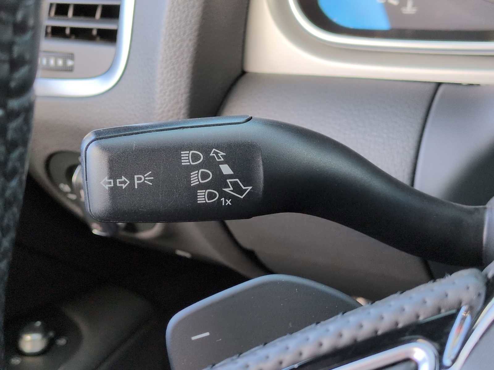 Used 2015 Audi Q7 3.0T S line Prestige w/ Sport Edition image 28